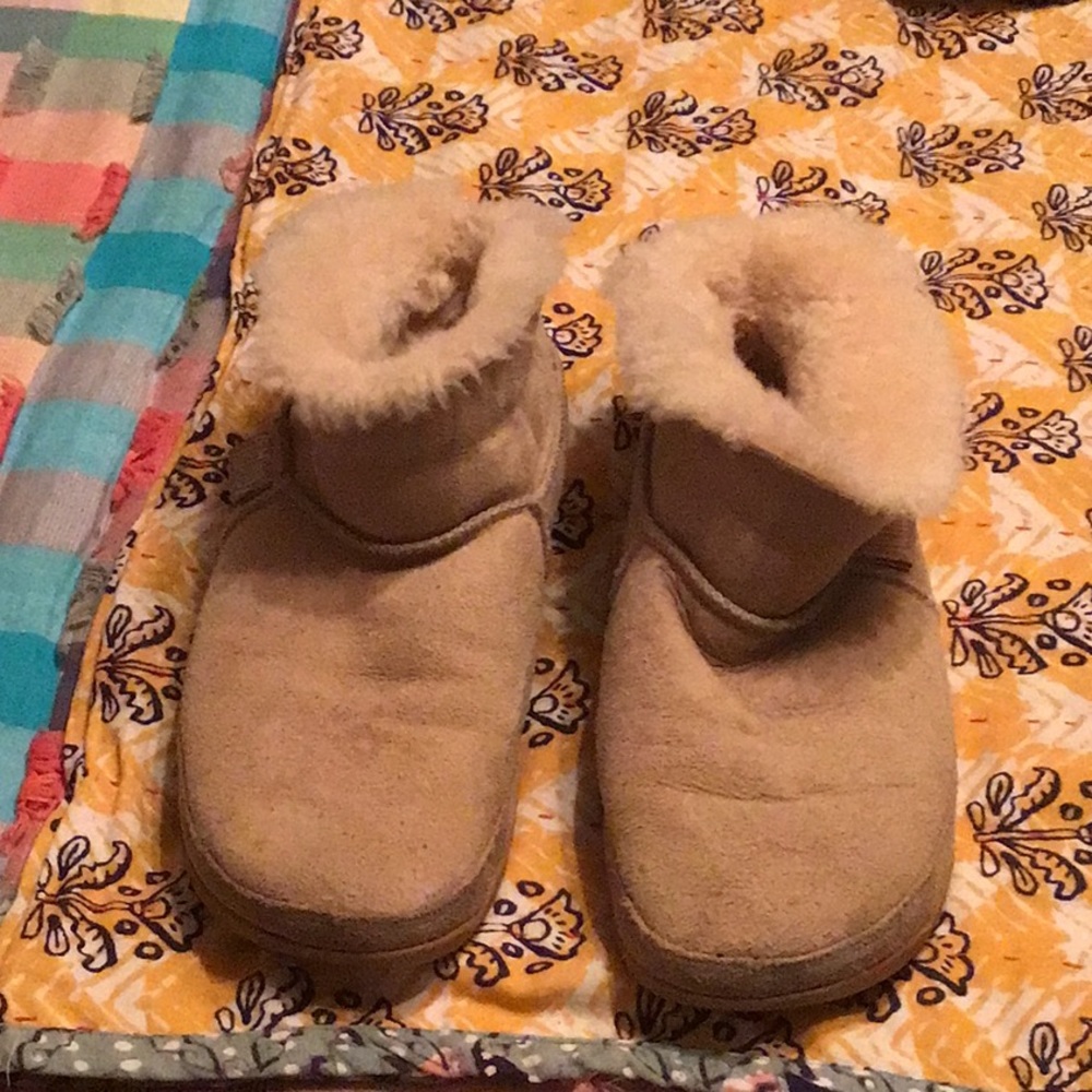 Fit Flop Suede brown Booties Size 9